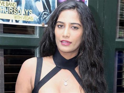 Green erotica 2021, Poonam Pandey’s new video